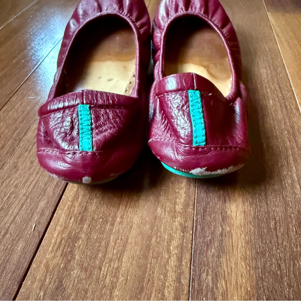 Tieks Burgundy Flats - Picture 5 of 7